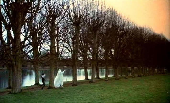 Love and Death (1975) – The Movie Screen Scene