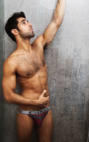 Ik hoop dat jullie er net zo van genieten als ik. Gay Male Shower Nude Hung Speedo Underwear Bulge Video