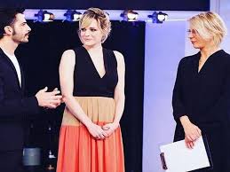 Get all the lyrics to songs by laura chiatti and join the genius community of music scholars to learn the meaning behind the lyrics. Laura Chiatti E Il Pancino Sospetto A C E Posta Per Te Non Sono Incinta Ecco La Verita Sulle Rotondita Dell Attrice