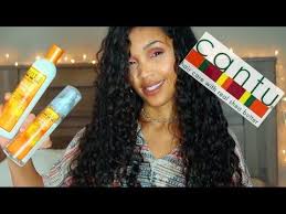 It recovers the hair's moisture levels, softness, shine and strength, promoting the creation and maintenance of natural curls without leaving the hair heavy. Cantu Shea Butter Curly Hair Routine Moisturizing Curl Activator Cream Cantu Wave Whip Curling Mousse Curl Mousse Cantu Shea Butter Curl Activator
