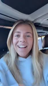 I’m obsessed 🤩 Y’all gotta stop by @onyxandalabaster and try the “Stars”  drink in celebration of my new album. Available now in Franklin, TN through  10/25!! Be sure to tag me 🤍