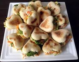 La Meilleure Recette De Batbout Farcis Au Thon A Ma Facon L Essayer C Est L Adopter 5 0 5 2 Votes 7 Commentaire Batbout Farci Recettes De Cuisine Batbout