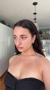 Alice Laforest's Instagram, Twitter & Facebook