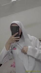 Koleksi 10 Vids Hijab Abg 18Yo Sange Colok Memek Telanjan...