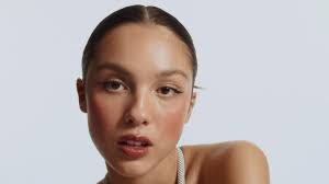 Dallas Perry's Instagram, Twitter & Facebook