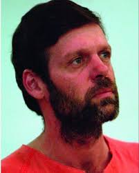 Coushatta, Louisiana! The discovery of the skull of a teenage girl, leads  an investigation from a lone fingerprint, to a man, who is harboring even  darker secrets. Police figure out that they