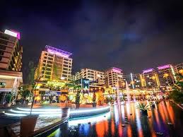 Он расположен вдоль джалан лапанган тербанг султан абдул азиз. Tingkat Dua Things To Do In Damansara Kuala Lumpur
