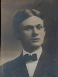 Robin Willis, Author at Digging Up Dead Relatives: