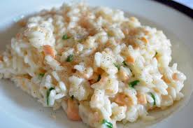 Il risotto al peperone rosso è una ricetta speciale dello chef igor macchia, lui è molto legato a questo piatto che nei colori richiama anche lo spirito natalizio. Per Il Cenone Della Vigilia Risotto Al Salmone Go Mamma