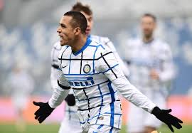 Lleva 6 goles y 12 asistencias. Alexis Sanchez Guia Triunfo Del Inter Ante Sassuolo