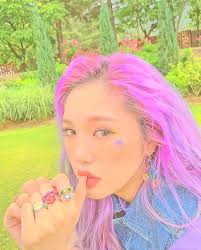 Pin By Yomna Jk On صور منعشة كيبوب Aesthetic Girl Kpop Girls Indie Kids