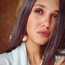 Languages graduates work here