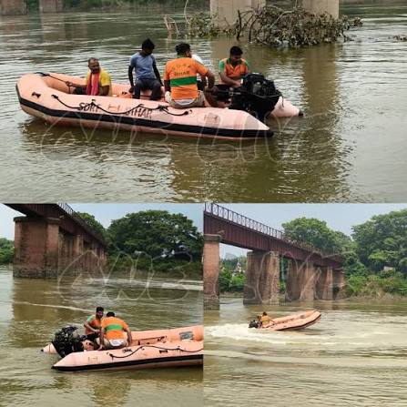 पलामू में बटाने नदी में डूबे बिहार के तीन युवकः स्थानीय लोगों ने एक को  बचाया, दो लापता; वीडियो बनाते समय हुआ हादसा पलामू के हरिहरगंज थाना ...