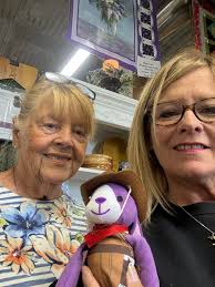 Threads and Treasures Quilt Shop in Belleville closing