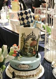Alice Au Pays Des Merveilles Disney Film Qui Inspire Deco Festive Archzine Fr Alice Au Pays Des Merveilles Gateau Gateaux Fous Alice Au Pays Des Merveilles Mariage