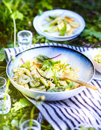 Salade Italienne Calamar Basilic Pour 6 Personnes Recettes Elle A Table Recette Salade Italienne Presentation Alimentaire Recettes De Cuisine