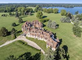 Paris-Area Chateau Asks €425 Million, Among the World's Most Expensive  Homes - Mansion Global