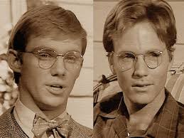 John Boy Walton Played By Richard Thomas And Robert Wightman John Boy The Waltons Tv Show Walton Family