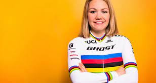 Sina frei becomes the first xcc world champion in history with almost all the favourites on the starting grid, the start of the race was very fast as usual and despite a crash in the middle of the peloton, jolanda neff took the lead followed by the italian eva lechner and linda indergand. Xc News Dezember 2020 2 2 Etliche Team Wechsel Deuten Sich An Mtb News De