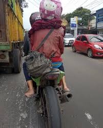 200+ gambar lucu bikin ngakak yang konyol dan gokil abis update terbaru 2018. 8 Kumpulan Foto Kocak Ini Bikin Kamu Ngakak Sampe Guling Guling Kasur Kurio