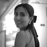 600+ profilů „Gozel“