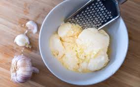 Bawang putih mengandung banyak nutrisi yang diperlukan oleh tubuh. Beauty Journal Situs Kecantikan Dan Gaya Hidup Andalan Wanita Masa Kini