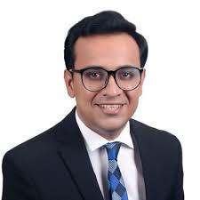 I am thrilled to begin my journey in the legal profession as a Summer  Associate with Varnum LLP in Grand Rapids, Michigan! Through excellent  mentorship, professional development opportunities, and…