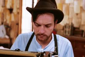 'i had never sung like i was expected to sing for 'moulin rouge,' he says during mtv news' 'spectacular' live stream event. Best Period Drama On Twitter Ewan Mcgregor In Moulin Rouge 2001