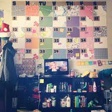 Dorm Room Wall Calendar A Super Easy And Creative Way To Make Your Dorm Room Look Cool Diy Dormroom Wal Dorm Decorations Dorm Room Walls Staying Organized