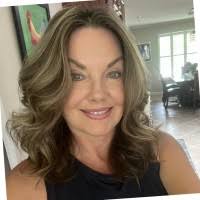 Penny Devries's Instagram, Twitter & Facebook