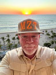 Who do yal use for your split fishing trips? Looking for just one person.