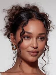 Madeleine Bloom (madds23)