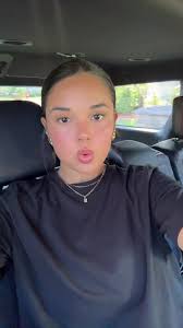 E L L A (@ella..connell)