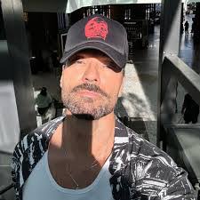 Christopher Neil's Instagram, Twitter & Facebook