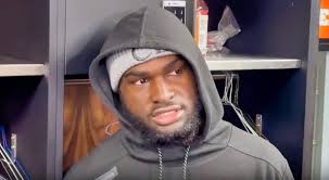 you clark BUMS make laugh so frickin hard got me here like The Joker in  Gotham. how u rats gonna defend someone that look like a man. man Angel &  Cam look