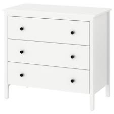 Nos commodes offrent un espace de rangement n'oubliez pas de toujours fixer votre commode ou votre meuble à tiroirs au mur dans la maison. Commodes Et Caissons A Tiroirs Ikea