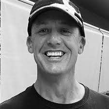 Ian Hardy's Instagram, Twitter & Facebook