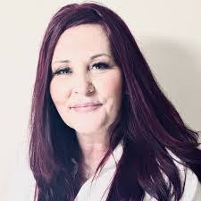 Sabrina Bird's Instagram, Twitter & Facebook