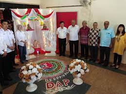 Majlis rumah terbuka deepavali tahun 2014. Majlis Rumah Terbuka Deepavali Dap Dap Pulau Pinang Facebook