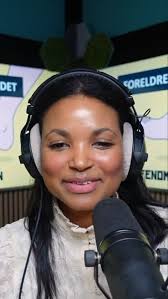 Visste du at du (blant annet) har rett til å velge fødested? Episode 686:  advokat Eva Barrow forteller om rettighetene vi har som gravide og foreldre  i Norge, her er det MYE gull!! 🔥🙌🏽