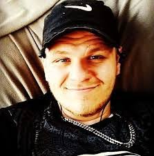 Karen Bevan's Instagram, Twitter & Facebook