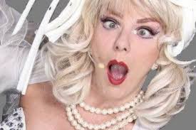 Anne Schilling ( Madame Ruccola )