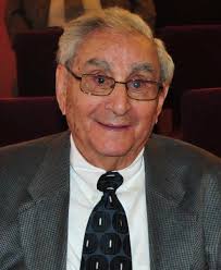 Arthur Kahn's Instagram, Twitter & Facebook