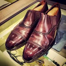 More precisely, leather shoes will take care of your another important factor of creases in leather shoes are improperly putting the shoes on or improperly taking the shoes off and not conditioning the leather. Mythbuster Part 1 Leather Creasing Means Something Is Wrong The Shoe Snob Blog