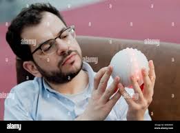 Alcune luci esterne accese immagini e fotografie stock ad alta risoluzione 