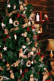 231 999 Arbol De Navidad Decorado Imagenes Y Fotos 123rf