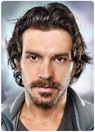 Santiago Cabrera en Dexter -