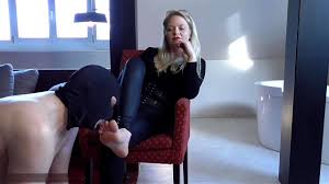 femdom foot worship Porn - SpankBang