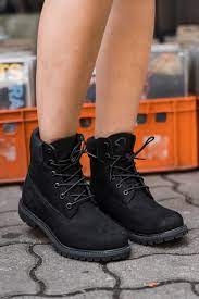 Timberland's classic boots are rugged, heavy boots that feature laces and nonslip rubber outsoles. Boots Im Sommer Tragen Modeblog Berlin Andysparkles De