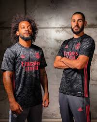 Influenced by the azulejo tile paintings found in the spanish capital. Real Madrid 2020 21 3rd Kit Real Madrid Real Madrid Kit Madrid